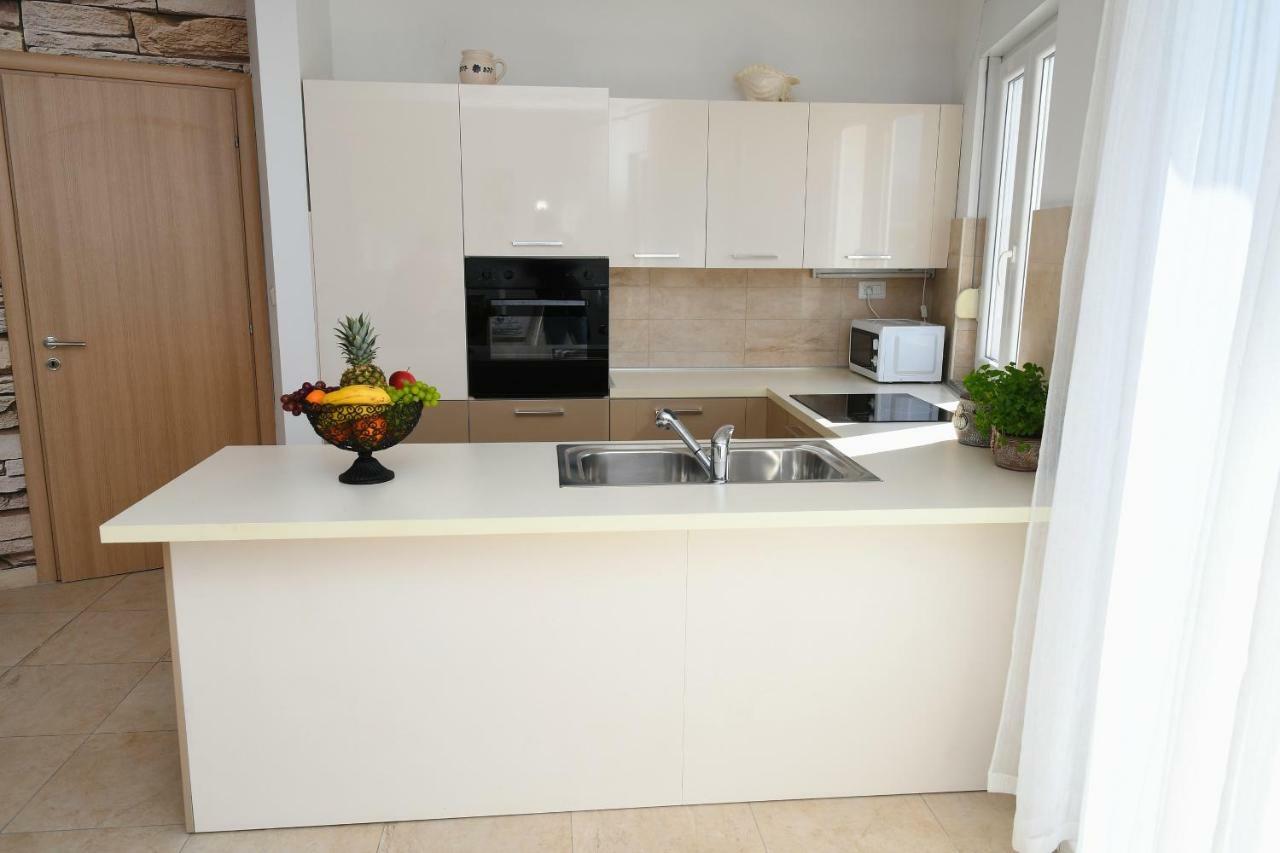 Libra With Sea View Apartment Opatija