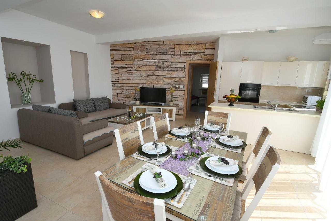 Libra With Sea View Apartment *