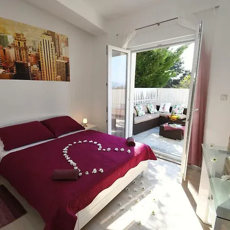 Apartment Libra With Sea View Opatija Exterior photo