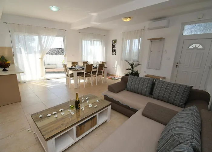 Apartment Libra With Sea View